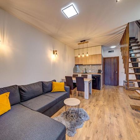 סמוליאן Skyday Penthouse Deluxe At Oak Residence מראה חיצוני תמונה